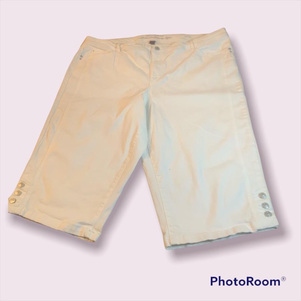 Gloria Vanderbilt shorts